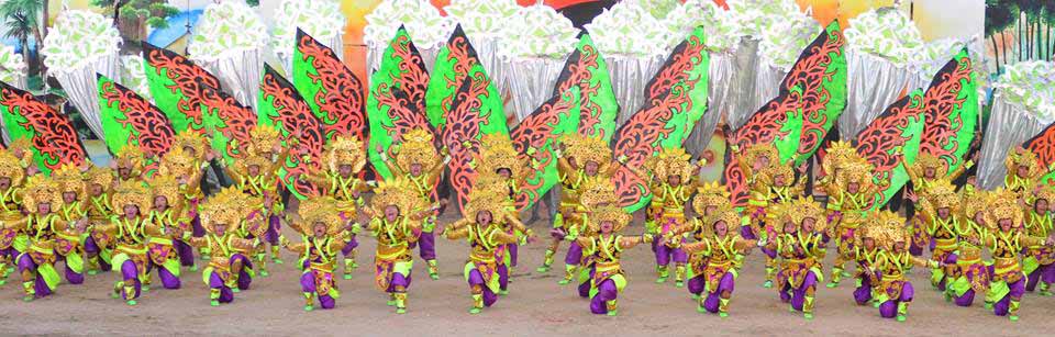 HEAP OF WINS. The crowd's favorite, BISU-Bilar performers, dance out the spirit of the historic Sandugo that put Bohol to world history and tourism road map during Sunday's Sandugo Street Dancing Competition 2015, BISU's ticket tot eh fourth win in a row since it started joining the annual tradition in 2012.