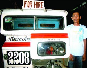MR. HONEST driver, Reynaldo Ingking takes a pride after he returned P88,135.00 to station dyRD last Tuesday.