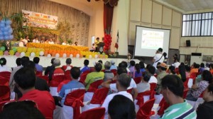 Tagbilaran City, Bohol-Vice Governor Concepcion Lim speaks before the members of different associations and other participants during the Native Chicken Festival. Photo by: H. PizaÃ±a