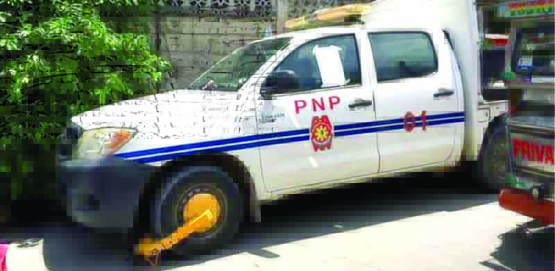NO EXEMPTION. The City Traffic Management Office (CTMO) proves no one is exempted in the implementation of the clamping ordinance, even this police car of Bien Unido parked at a no-parking zone along Gallares St.