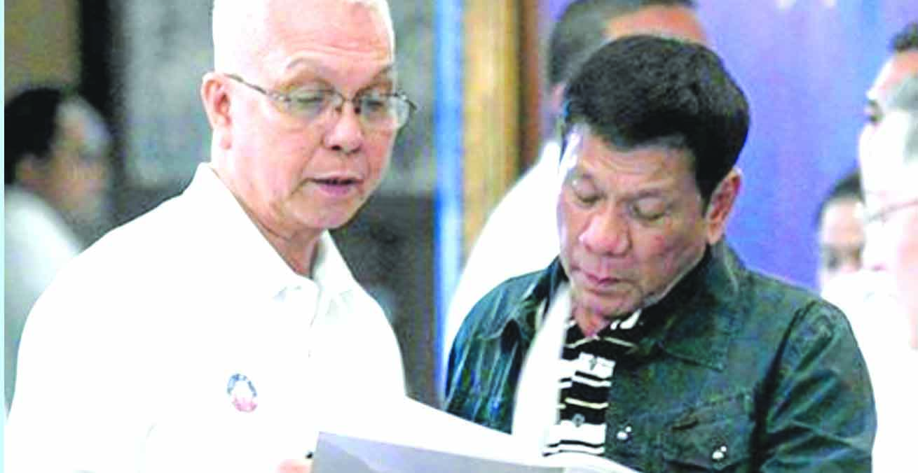 BOHOL FORTUNATE. Pres. Rodrigo Duterte huddles with Boholano Cabinet Sec. Leoncio Evasco top Bohol concerns in MalacaÃ±ang.