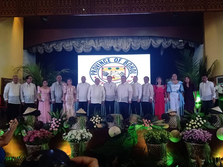 Art Yap takes oath as Bohol’s 26th governor